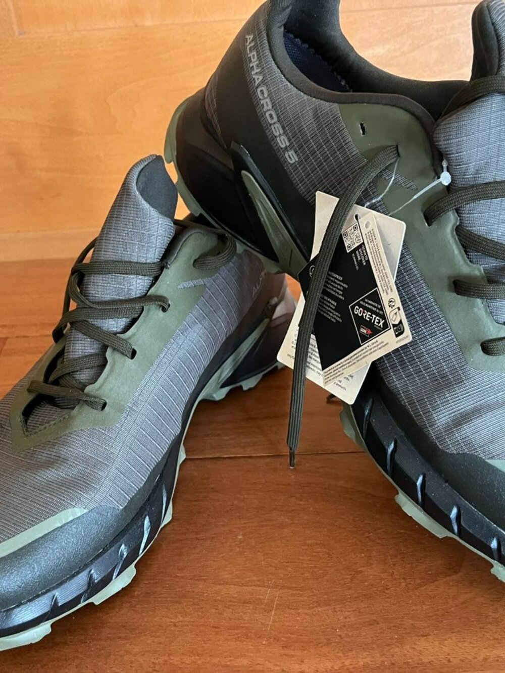 Salomon Men Alphacross 5 GORE-TEX Olive Night Black Gorpcore Hiking Size 13 NWT
